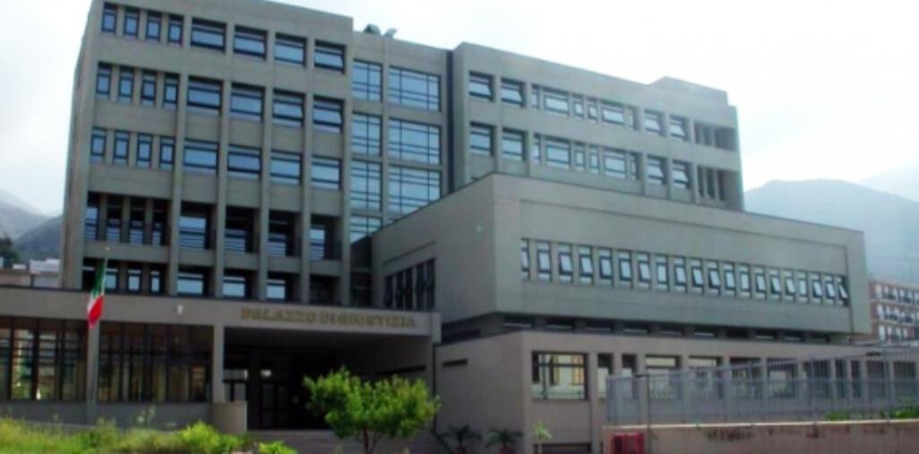 images Morti per intossicazione da botulino: indagati due medici, martedì le autopsie