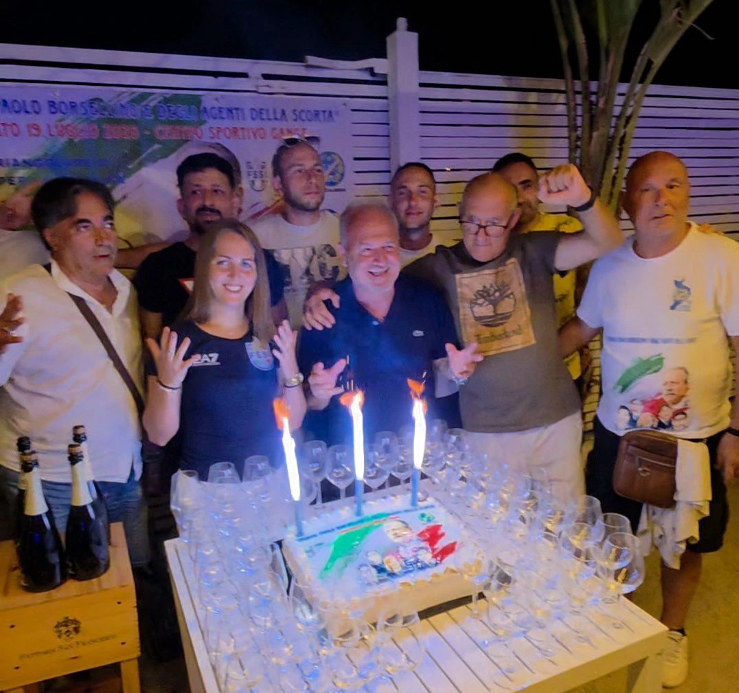 Grande successo a Soverato per il triangolare di calcio a 5 per la legalità "Memorial Borsellino e gli agenti della scorta"
