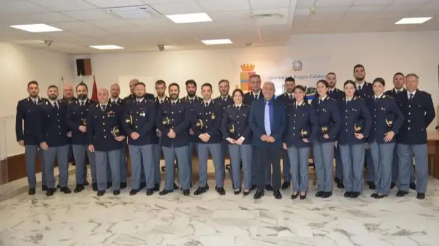 Il Questore di Reggio incontra gli Ispettori di Polizia neo assegnati images Il Questore di Reggio incontra gli Ispettori di Polizia neo assegnati