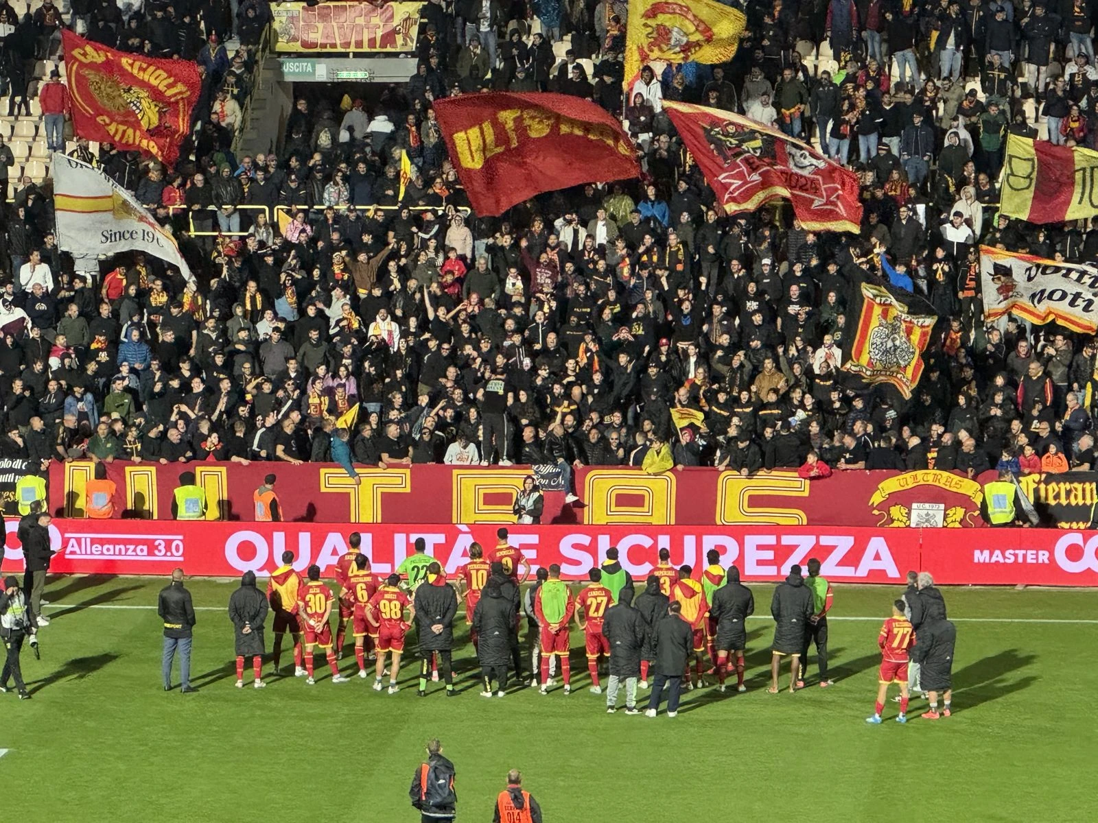 Il corsivo giallorosso. Catanzaro, vergognati! Giallorossi a fari spenti nel tunnell di una crisi