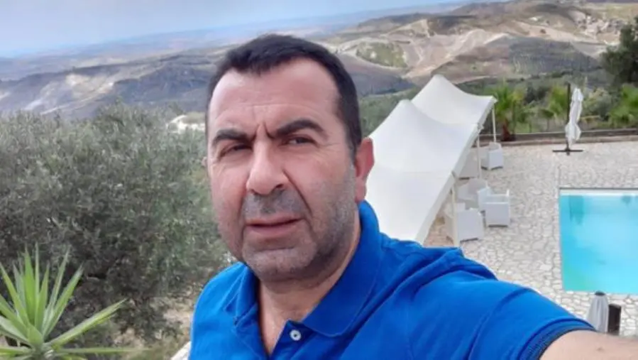 images Belcastro, il sindaco "ordina" ai cittadini di non ammalarsi 