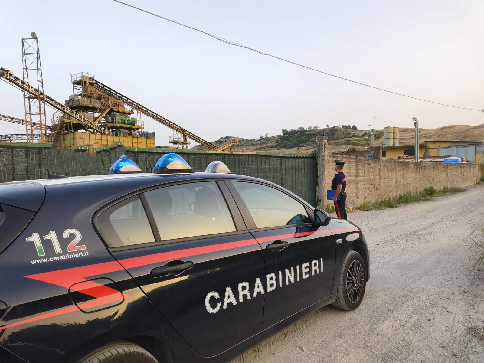 Sversamento illecito di scarichi industriali nel torrente "Soveria Simeri": denunciata una 48enne