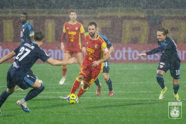 Aquile verso la gara con la Virtus Entella trascinate da un grande capitano