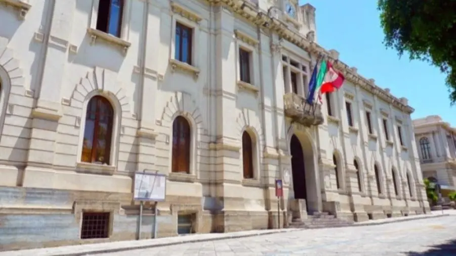 Imprese, Camera di Commercio di Reggio e prefetto visitano aziende images Imprese, Camera di Commercio di Reggio e prefetto visitano aziende