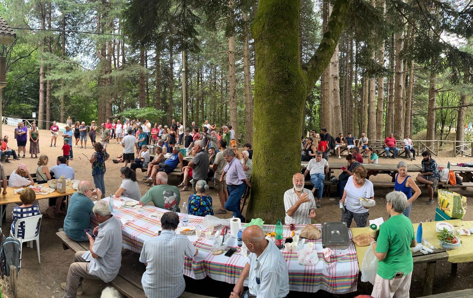 San Vito sullo Jonio, al Lago Acero contro l'eolico due sindaci e più di 400 persone images San Vito sullo Jonio, al Lago Acero contro l'eolico due sindaci e più di 400 persone