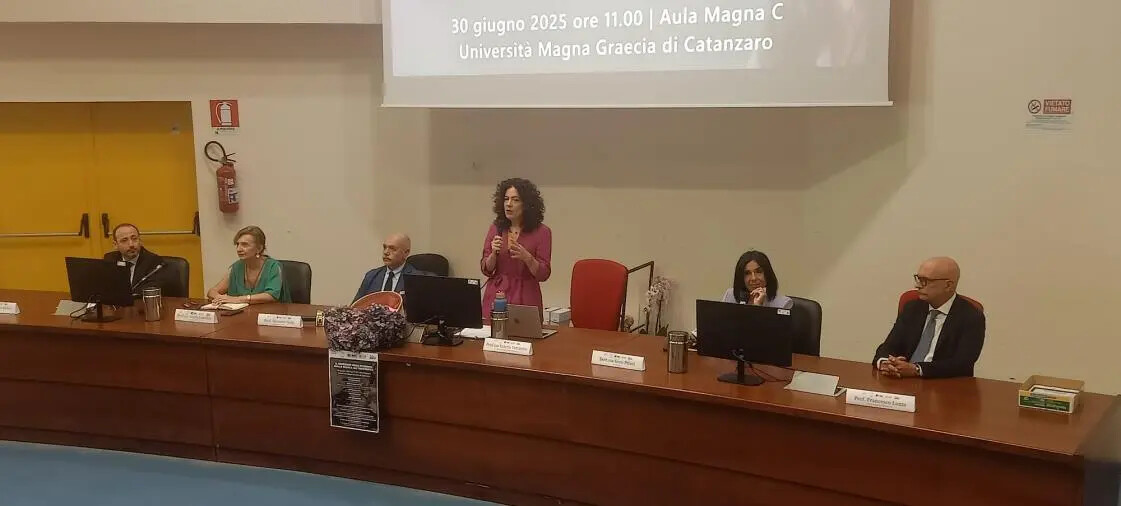 Il benessere psicofisico degli studenti nei pensieri dell'Umg di Catanzaro, Cuda: “Problema nazionale” images Il benessere psicofisico degli studenti nei pensieri dell'Umg di Catanzaro, Cuda: “Problema nazionale”