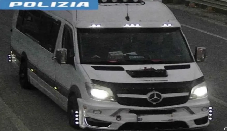 images Immigrazione clandestina Crotone, arrestato in Toscana uno dei ricercati  