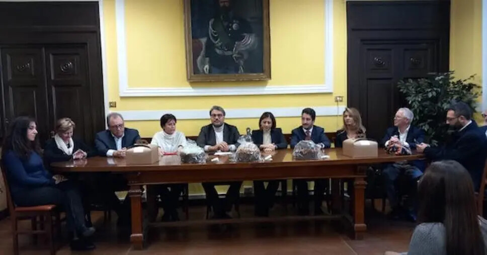 images Il panettone dai detenuti, Iacopino: "Un prodotto di qualità e una finestra di speranza"