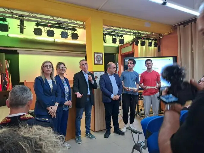 images Soverato, il "Guarasci- Calabretta" dedica il piazzale pubblico adiacente alla scuola a “Ipazia di Alessandria”