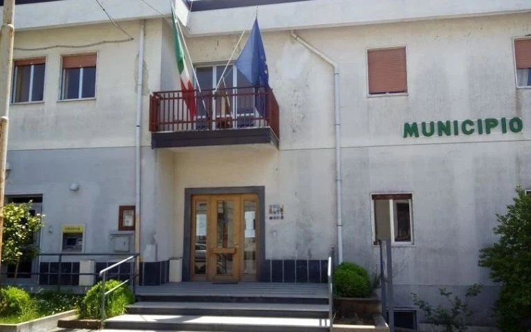 Dissesto a Decollatura, sanzioni per 8 ex amministratori: rischio ineleggibilità per 10 anni