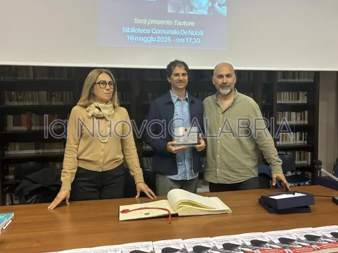 Giuseppe Catozzella protagonista a Catanzaro: letteratura, memoria e attualità alla De Nobili images Giuseppe Catozzella protagonista a Catanzaro: letteratura, memoria e attualità alla De Nobili