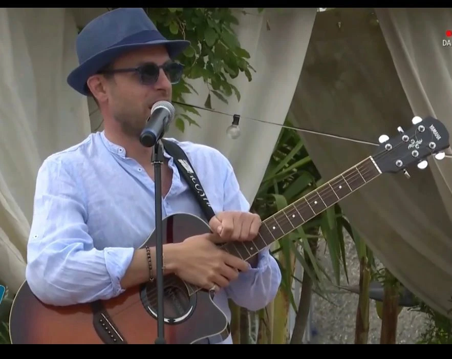 "Senza spazi e confini": in uscita il nuovo brano del cantautore catanzarese Francesco Iaconantonio