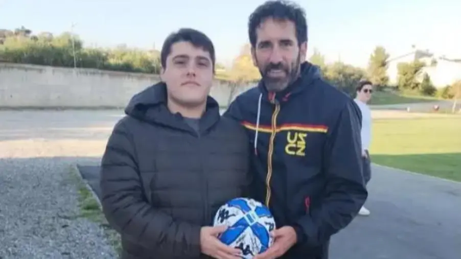 Quando il bullismo è solo un brutto ricordo: Francescopio incontra l'Us Catanzaro ed è felicità images Quando il bullismo è solo un brutto ricordo: Francescopio incontra l'Us Catanzaro ed è felicità