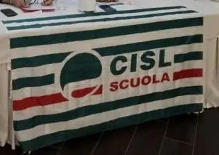 Allerta meteo, per Cisl Scuola Magna Grecia "scuole chiuse e impossibilità sopravvenuta della prestazione lavorativa"