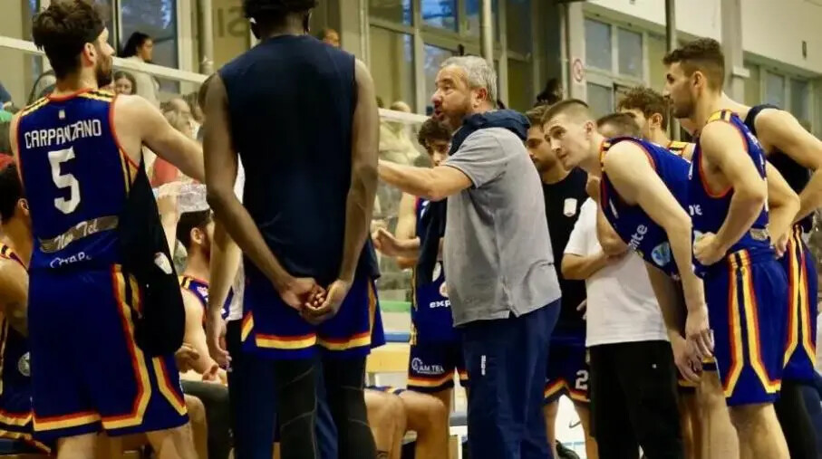 images Basket, l’Academy Catanzaro cade a Matera: sconfitta per 93 a 66