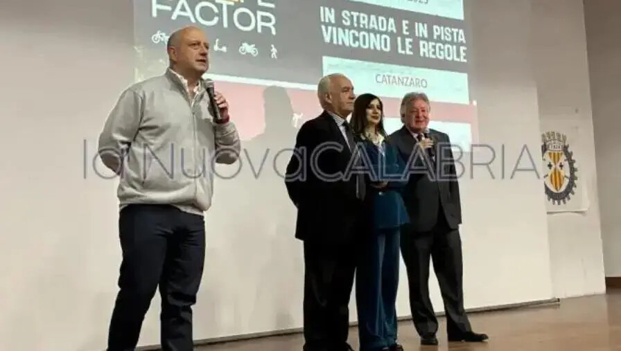 Educazione stradale e consapevolezza: tappa a Catanzaro per il progetto Sara Safe Factor images Educazione stradale e consapevolezza: tappa a Catanzaro per il progetto Sara Safe Factor