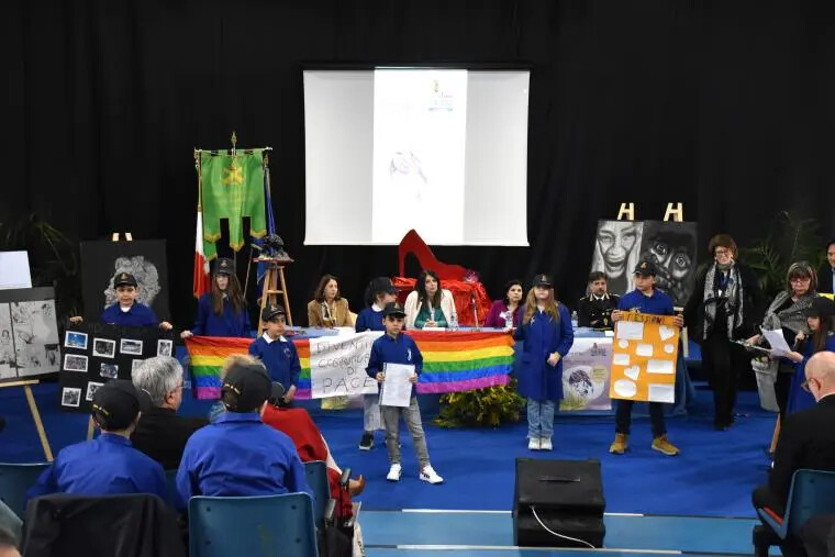 Crotone, all’ Istituto “Pertini-Santoni“ giornata conclusiva del progetto “Pretendiamo Legalità“
images Crotone, all’ Istituto “Pertini-Santoni“ giornata conclusiva del progetto “Pretendiamo Legalità“