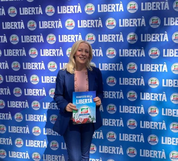 Silvia Vono: “Con Santacroce per una Calabria che sceglie il coraggio e la concretezza”
images Silvia Vono: “Con Santacroce per una Calabria che sceglie il coraggio e la concretezza”