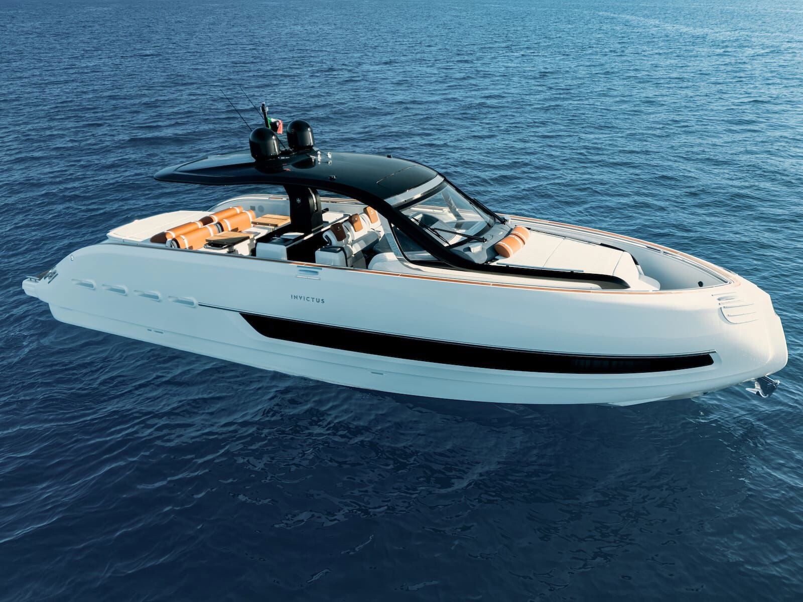 images Il catanzarese Fabio Rotella firma gli interni  dello yacht "Invictus TT460 Shell Edition"   