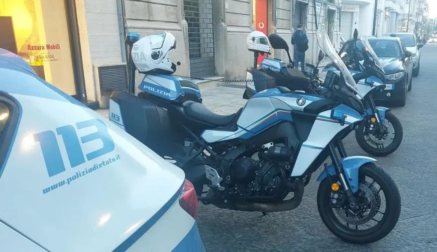 images Reggio, tenta di rubare un'auto: giovane arrestato