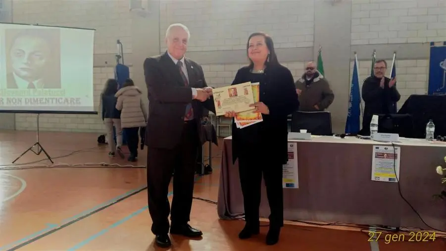 Assegnata la borsa di studio 2024 dell'associazione Amici di Crotone  images Assegnata la borsa di studio 2024 dell'associazione Amici di Crotone