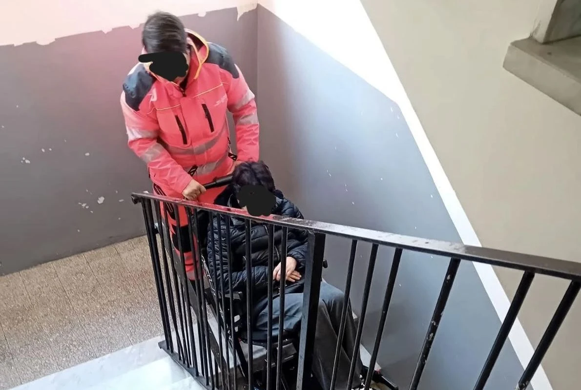 Ragazze disabili in casa senza ascensore, Pitaro al Comune: "Disatteso anche l'intervento del prefetto"
