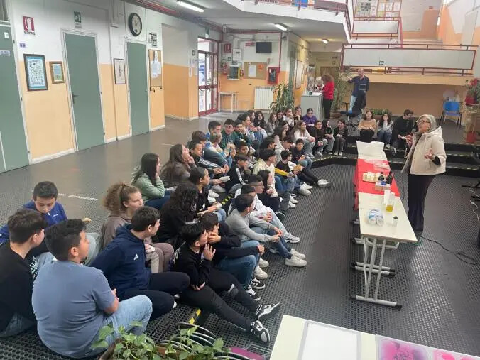 images Il "Consorzio Olio di Calabria Igp" porta l'educazione alimentare nelle scuole del Cosentino