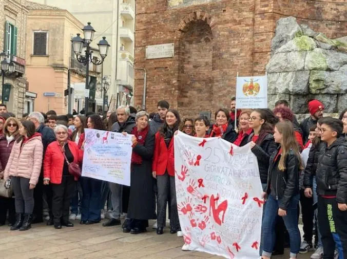 Il "25 novembre" della CPO di Catanzaro: le testimonianze di Giulia Scalone ed Elisabeth Rosanò images Il "25 novembre" della CPO di Catanzaro: le testimonianze di Giulia Scalone ed Elisabeth Rosanò