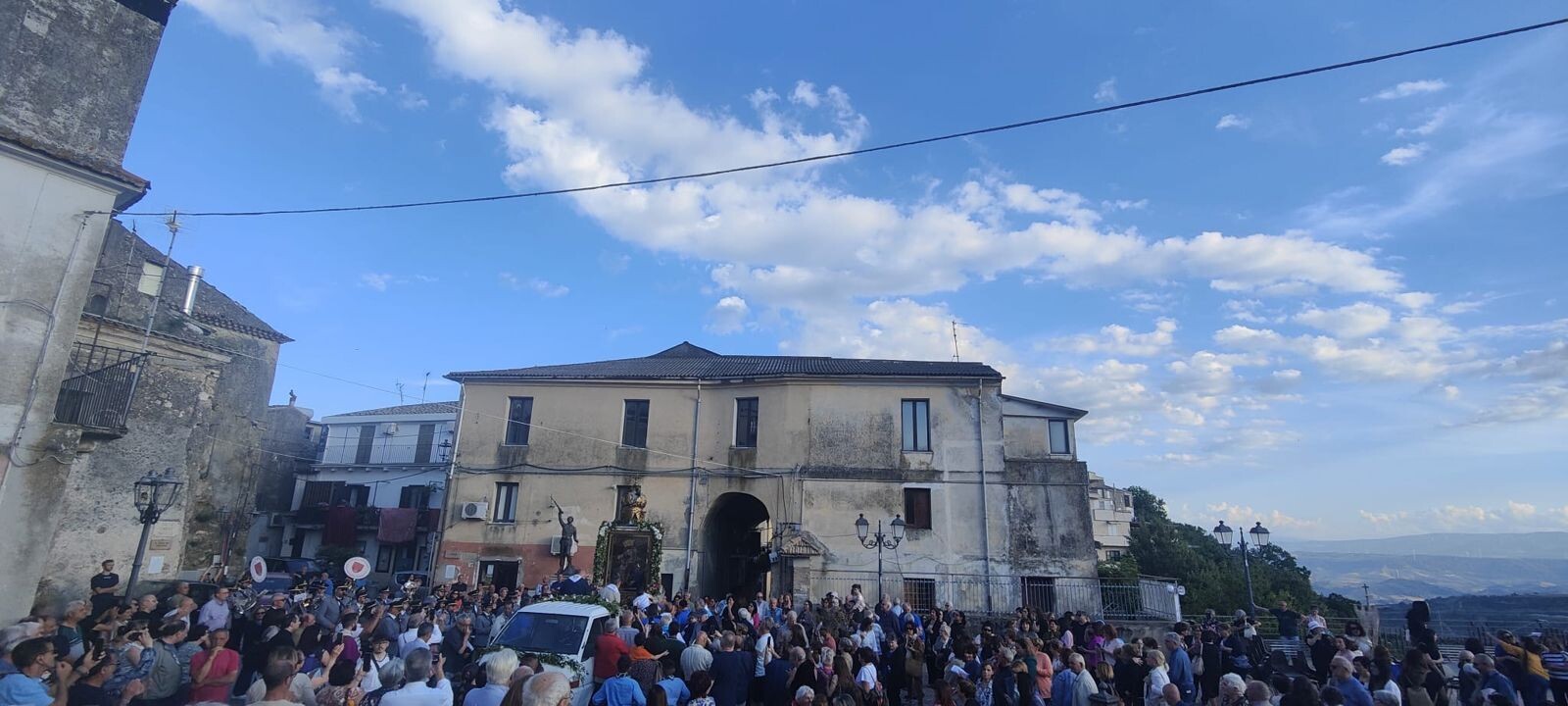 images Catanzaro, Gagliano ha omaggiato la Madonna di Porto