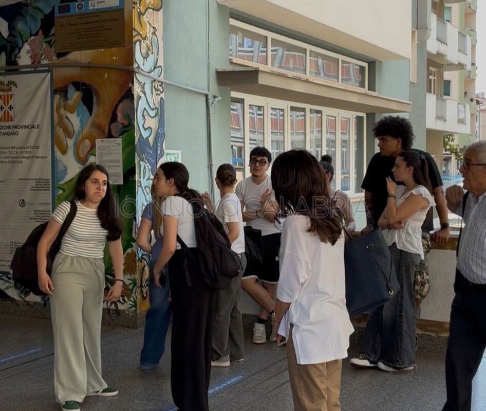 Al via la Maturità 2026: la prima prova degli studenti catanzarese tra fatica e meraviglia images Al via la Maturità 2026: la prima prova degli studenti catanzarese tra fatica e meraviglia