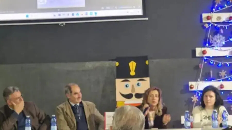 "Il coraggio di Rosa": a Cropani si parla di 'ndrangheta con il libro del giudice Manzini images "Il coraggio di Rosa": a Cropani si parla di 'ndrangheta con il libro del giudice Manzini