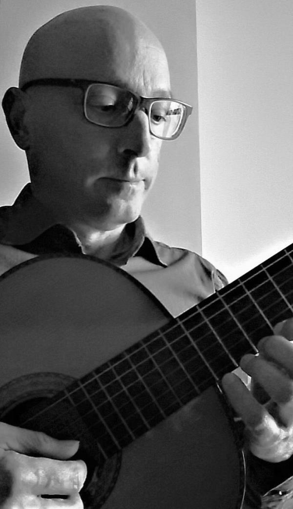 images Vibo Valentia, oggi il recital del chitarrista Edoardo Marchese
all’Auditorium dello Spirito Santo