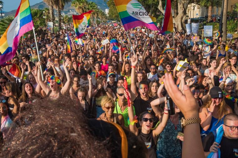 Reggio Pride 2022, la Cgil aderisce all'evento per i diritti civili e la libera autodeterminazione images Reggio Pride 2022, la Cgil aderisce all'evento per i diritti civili e la libera autodeterminazione
