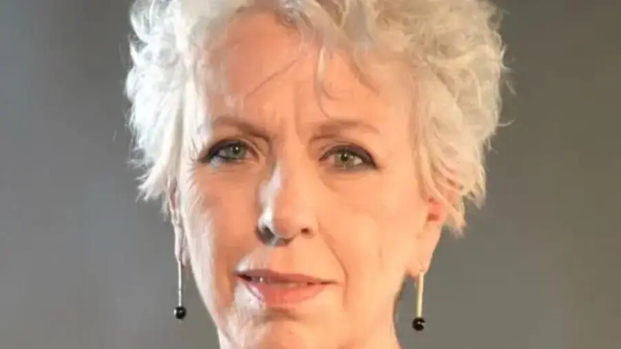 images Ama Calabria, sale l’attesa per “Il Vedovo” di Dino Risi: intervista all’attrice Paola Tiziana Cruciani