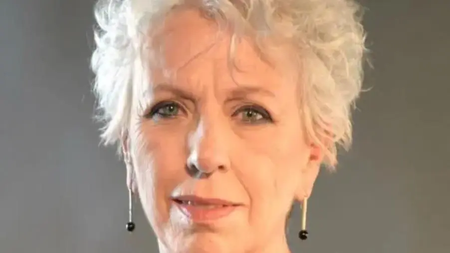 Ama Calabria, sale l’attesa per “Il Vedovo” di Dino Risi: intervista all’attrice Paola Tiziana Cruciani images Ama Calabria, sale l’attesa per “Il Vedovo” di Dino Risi: intervista all’attrice Paola Tiziana Cruciani