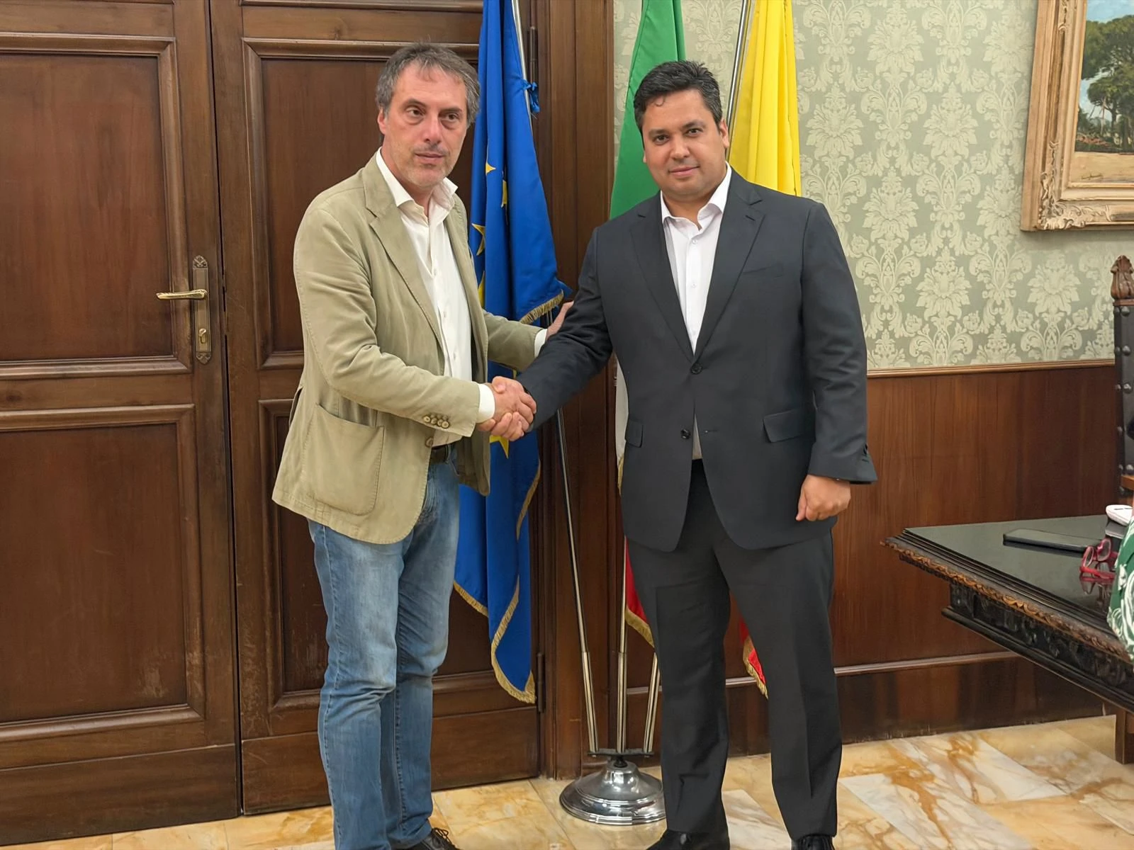 Catanzaro, incontro istituzionale a Palazzo De Nobili: Fiorita riceve l'ambasciatore cubano in Italia Jorge Luis Cepero Aguilar