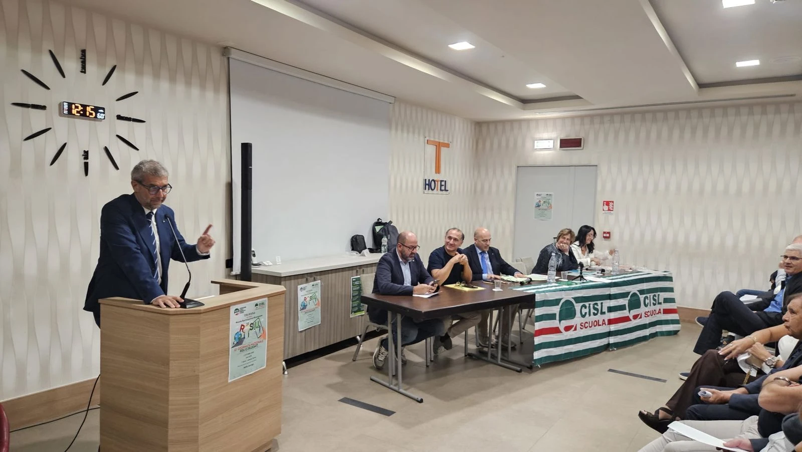 CISL Scuola, a Lamezia l’undicesima Giornata Nazionale RSU e Delegati con il segretario nazionale Attilio Varengo