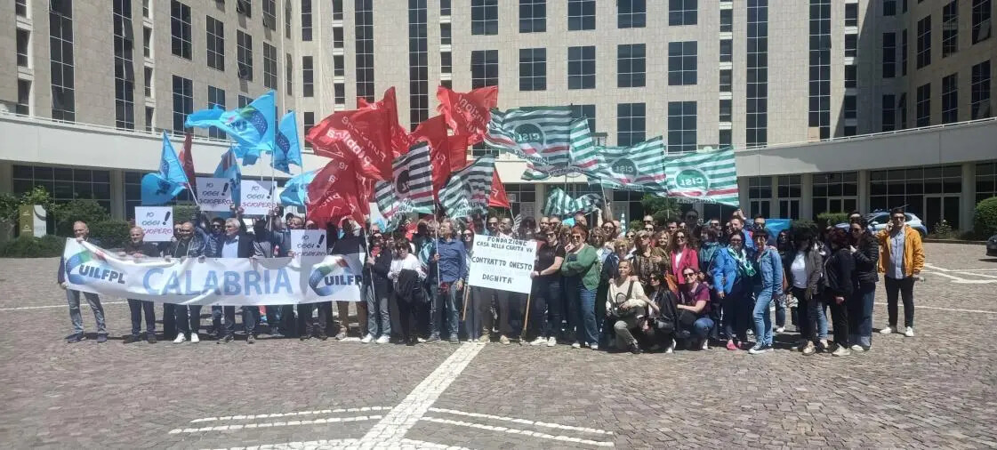 Sciopero della sanità privata alla Cittadella regionale: “Stallo impossibile su rinnovi contrattuali” images Sciopero della sanità privata alla Cittadella regionale: “Stallo impossibile su rinnovi contrattuali”