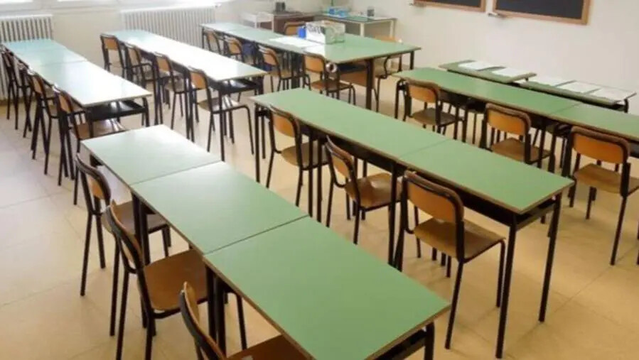 images Scuola, in Calabria 4.606 studenti in meno: è allarme per plessi e offerta formativa