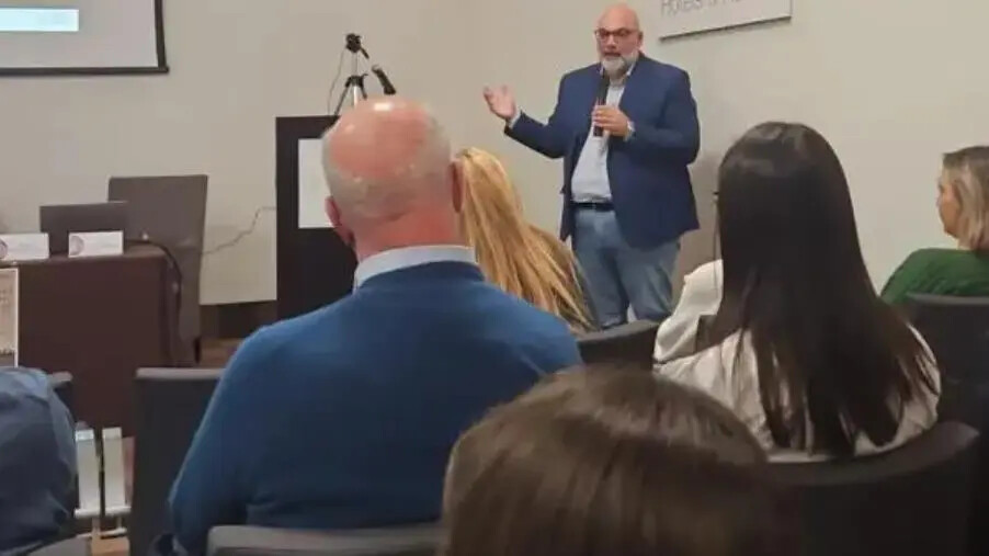 images A Cosenza i "Rosoni medievali. Significato, simboli, esoterismo e numerologia"