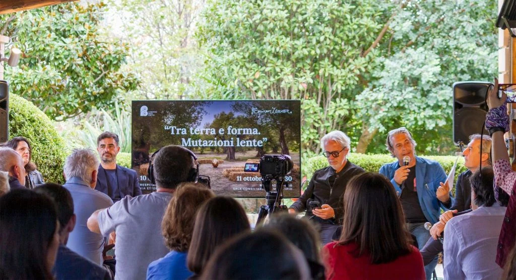 La Regione Calabria alla Biennale dello Stretto 2026: Badolato laboratorio nazionale per il futuro delle aree interne