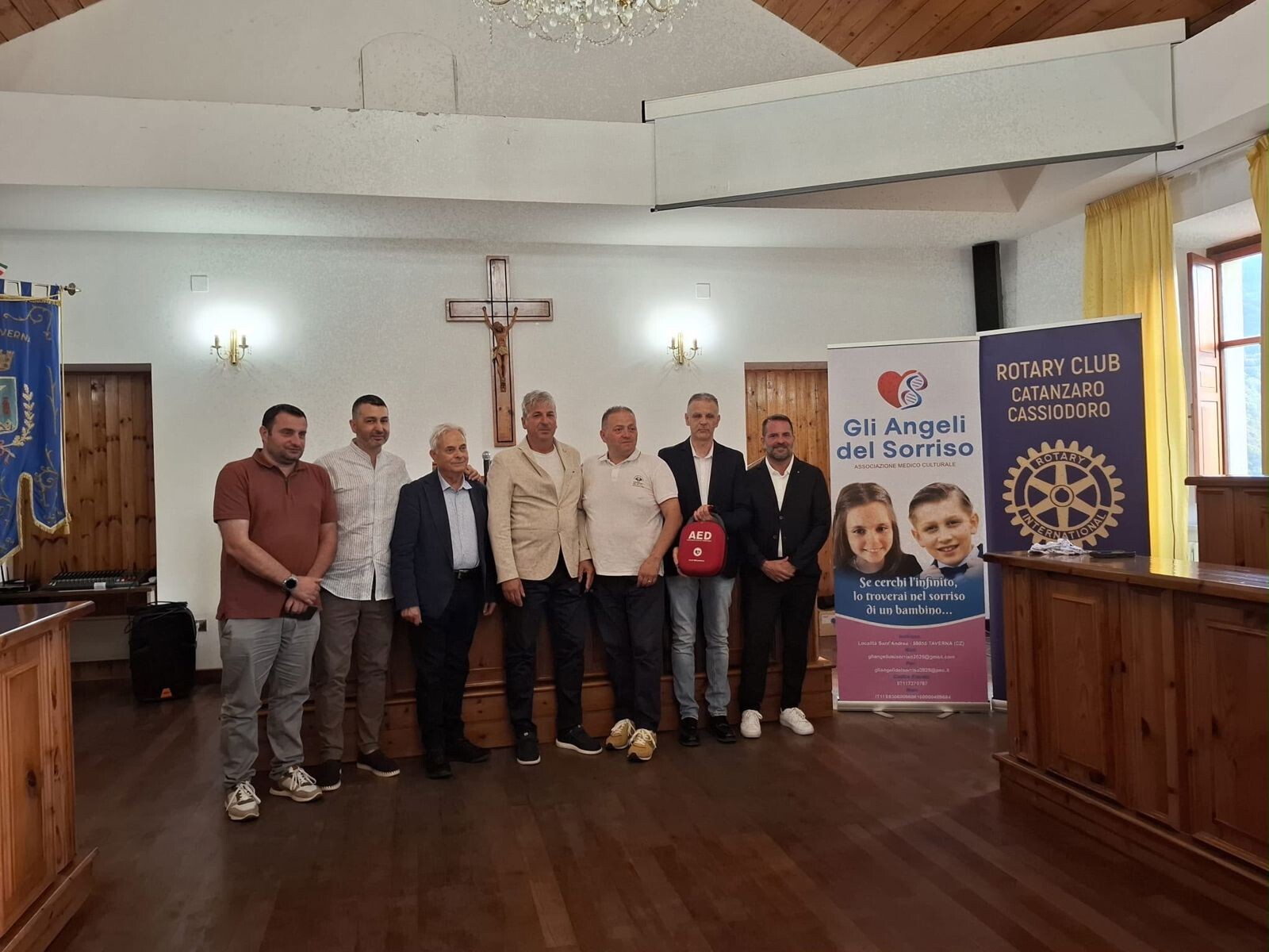 Taverna, un defibrillatore nel cuore del paese: nuovo service del Rotary Club Catanzaro Cassiodoro images Taverna, un defibrillatore nel cuore del paese: nuovo service del Rotary Club Catanzaro Cassiodoro