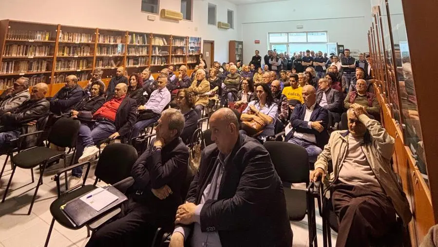 IGP Bergamotto, grande affluenza all’assemblea di Brancaleone: "Non si può più attendere" images IGP Bergamotto, grande affluenza all’assemblea di Brancaleone: "Non si può più attendere"