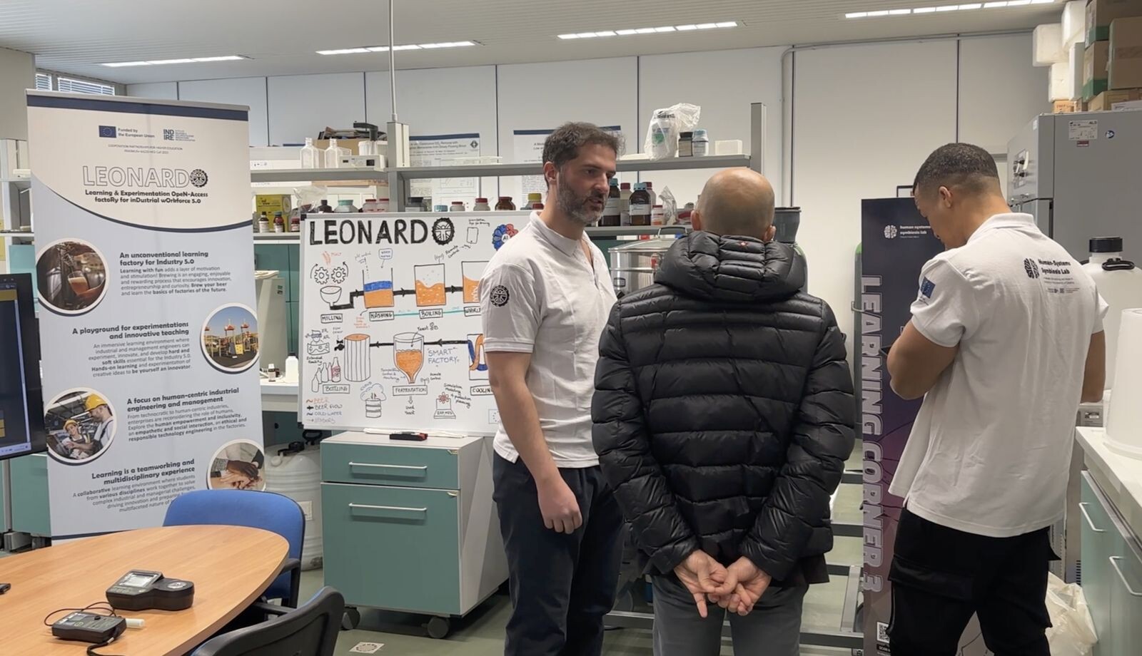 images L'Unical lancia la "Birra 45C": il microbirrificio digitale che forma gli ingegneri del futuro