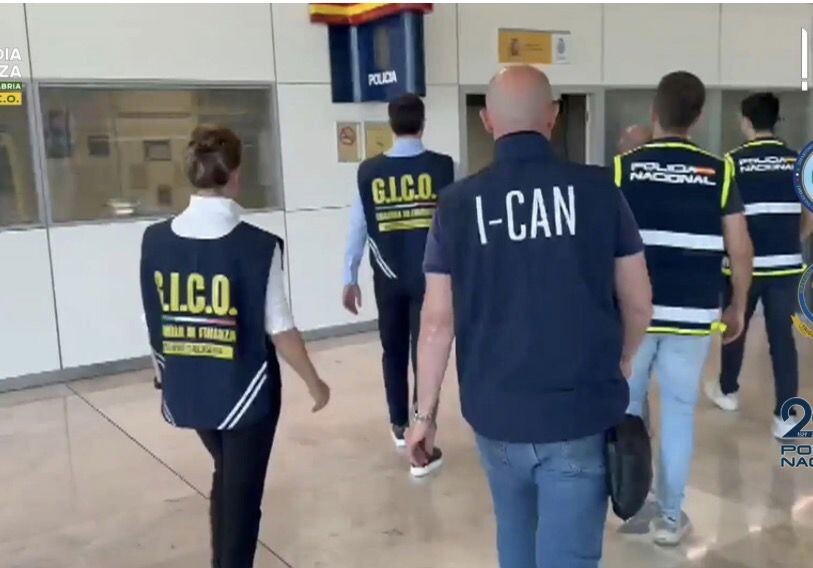 images ‘Ndrangheta, consegnato alle autorità italiane Domenico Paviglianiti catturato in Spagna a giugno scorso
