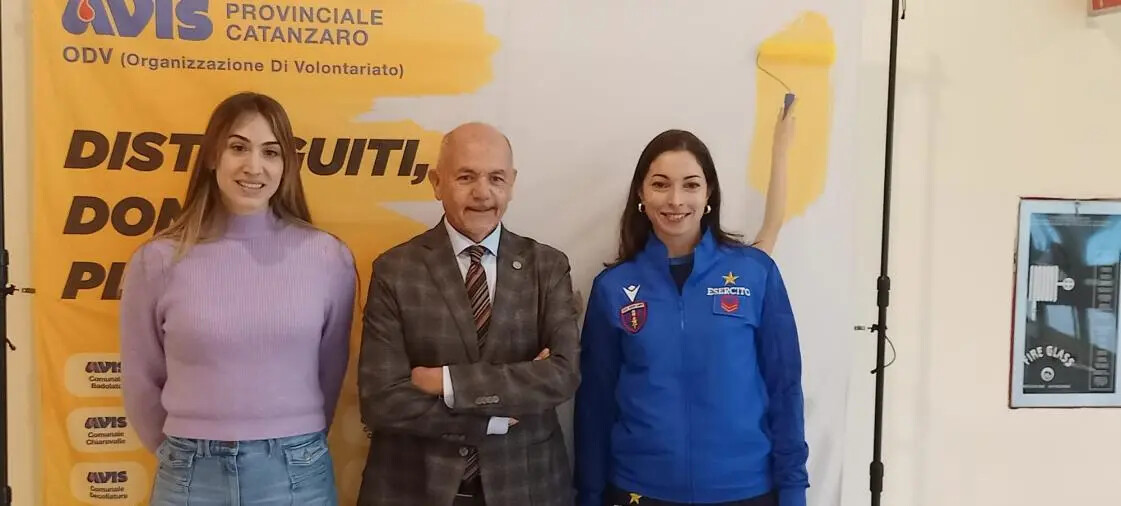 images L'Umg di Catanzaro si tinge di Oro olimpico per l'Avis: ospiti le campionesse Navarria e Rizzi