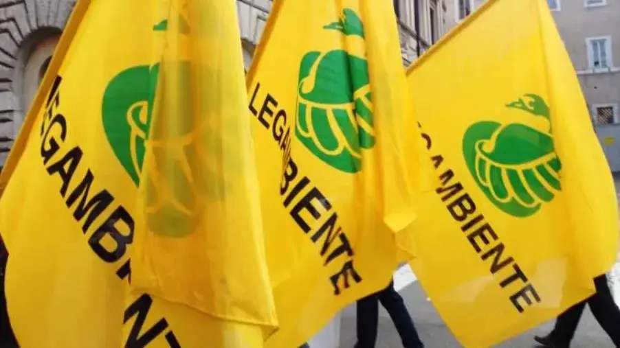 Rigassificatore a Gioia Tauro, Legambiente dice 'no' alla proposta di Occhiuto  images Rigassificatore a Gioia Tauro, Legambiente dice 'no' alla proposta di Occhiuto