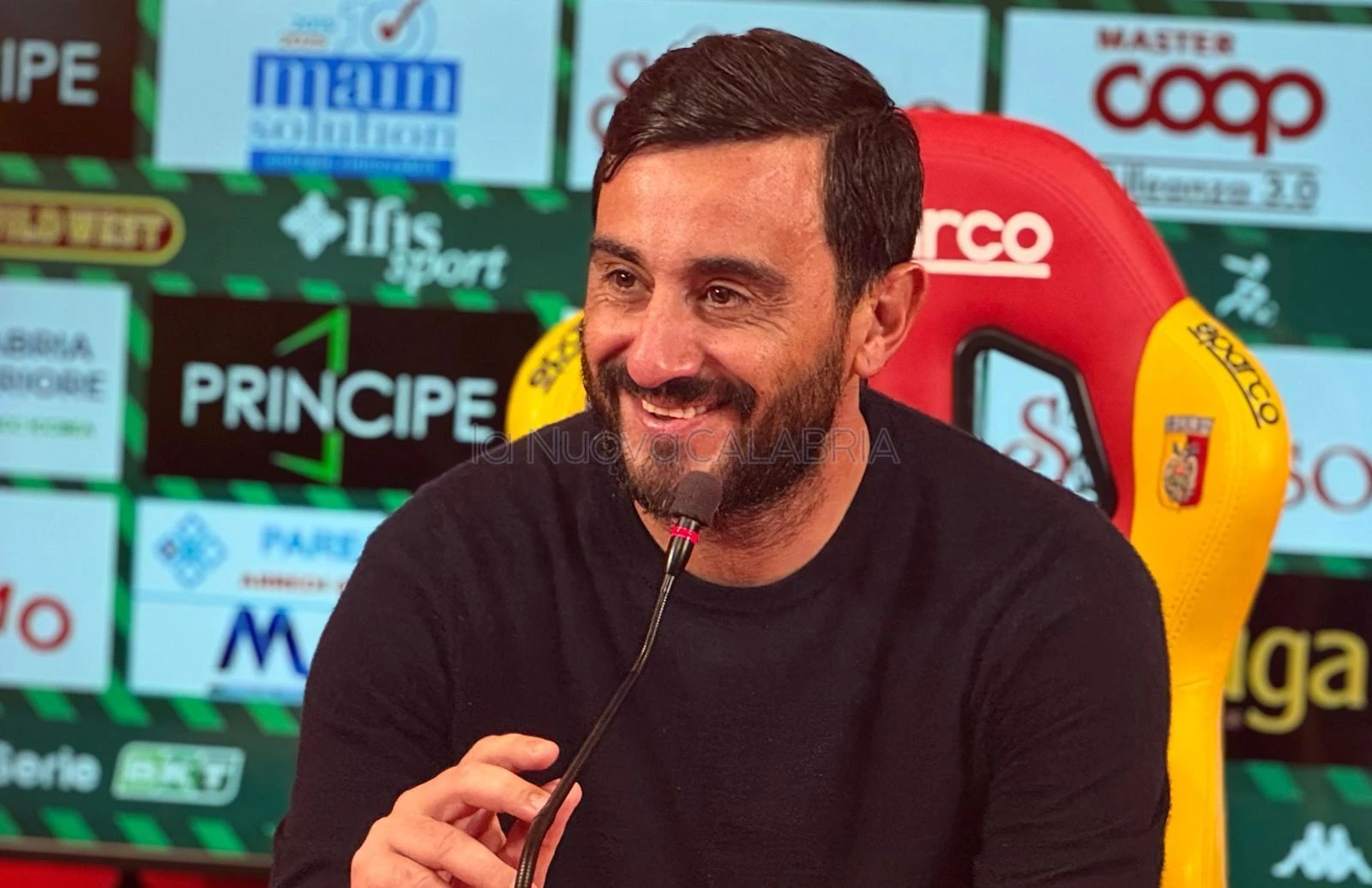 Catanzaro-Venezia, Aquilani applaude l’umiltà e la crescita del gruppo: si vince con identità