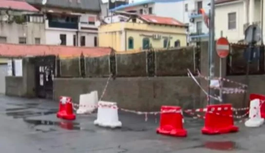 Ragazzo folgorato a Soverato dopo aver toccato un palo della luce, chiuse le indagini per 6 (NOMI)  