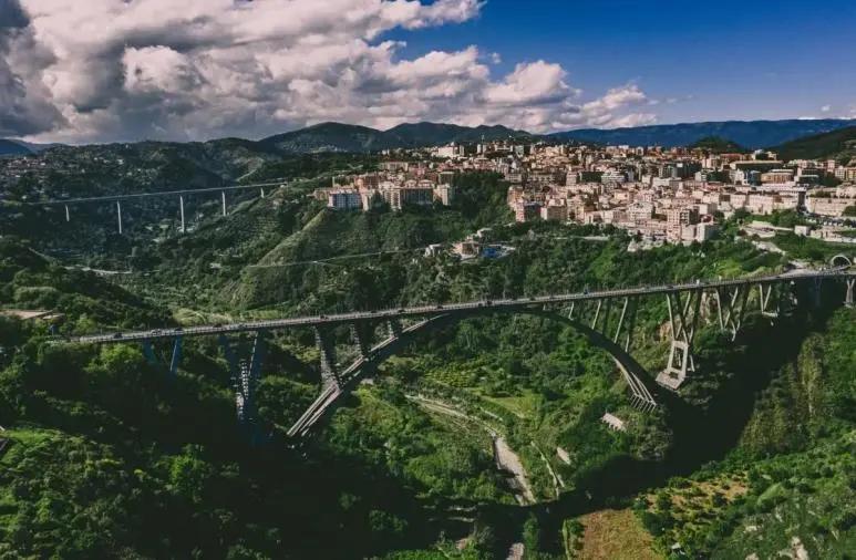 L'editoriale. Catanzaro che città è? La politica tutta rivaluti il proprio ruolo  images L'editoriale. Catanzaro che città è? La politica tutta rivaluti il proprio ruolo